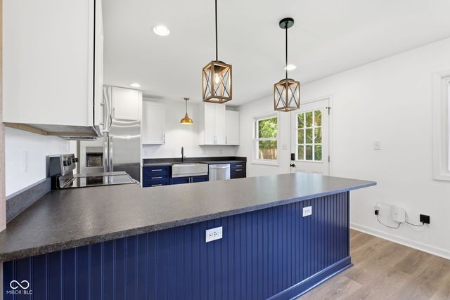 10735 Vali Drive, Carmel, IN 46280