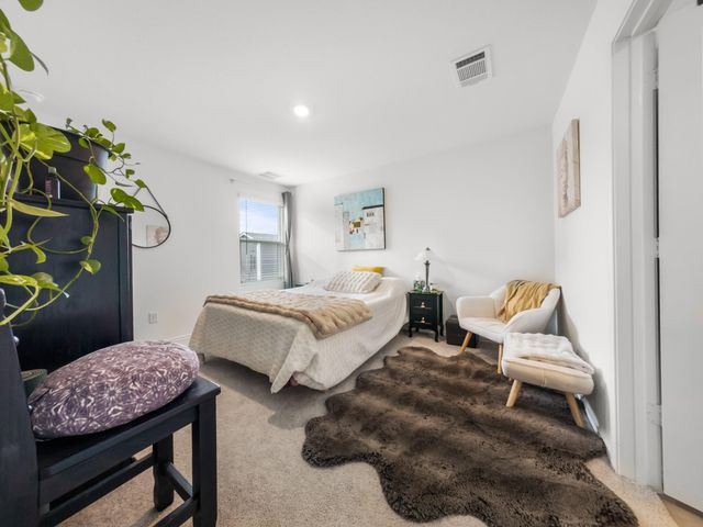 373 Cowpoke DR, Jarrell, TX 76537