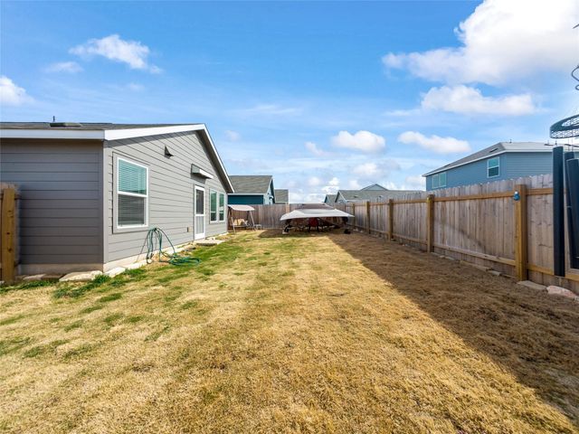 373 Cowpoke DR, Jarrell, TX 76537