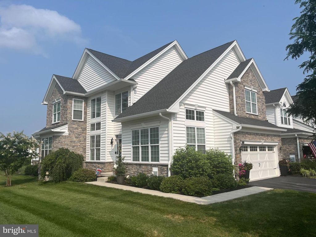326 WHEATSHEAF WAY, Collegeville, PA 19426