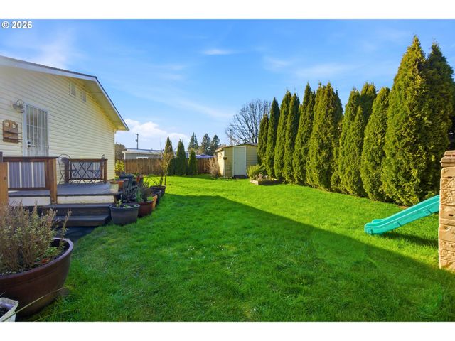 915 Se ZEE Ct, Mc Minnville, OR 97128