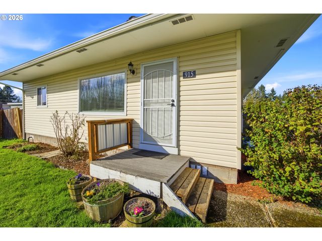 915 Se ZEE Ct, Mc Minnville, OR 97128