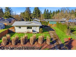 915 Se ZEE Ct, Mc Minnville, OR 97128