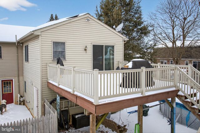 400 S PLUM ST, Mount Joy, PA 17552