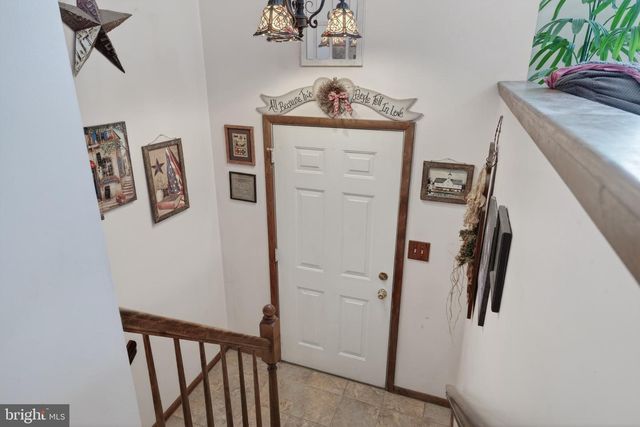 400 S PLUM ST, Mount Joy, PA 17552