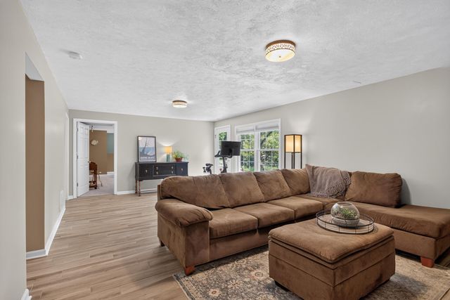 2061 Elwood Boulevard, Spring Arbor, MI 49283