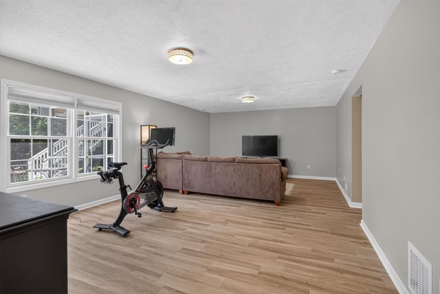 2061 Elwood Boulevard, Spring Arbor, MI 49283