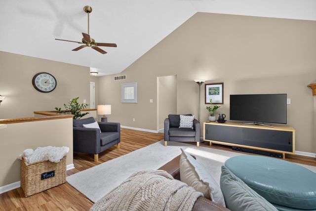 2061 Elwood Boulevard, Spring Arbor, MI 49283
