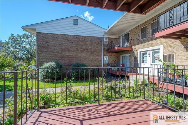 27 Judson Street 15A, Edison, NJ 08837