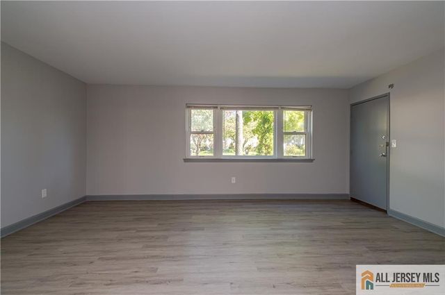 27 Judson Street 15A, Edison, NJ 08837