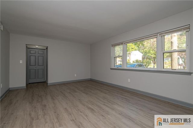 27 Judson Street 15A, Edison, NJ 08837