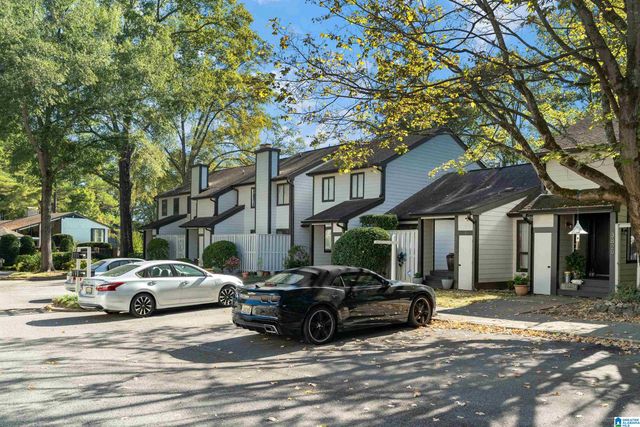 3827 WINDHOVER DRIVE # 3, Vestavia Hills, AL 35216