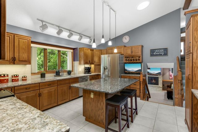 105 Interlachen Road, Burnsville, MN 55306
