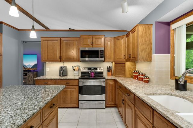 105 Interlachen Road, Burnsville, MN 55306