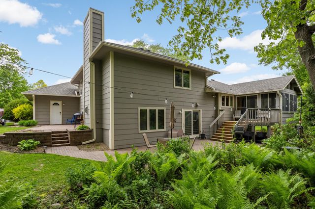 105 Interlachen Road, Burnsville, MN 55306