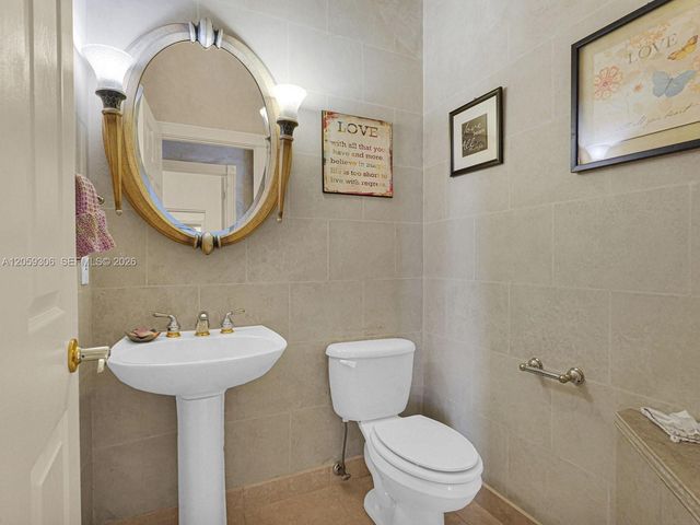 12461 NW 63rd St, Coral Springs, FL 33076