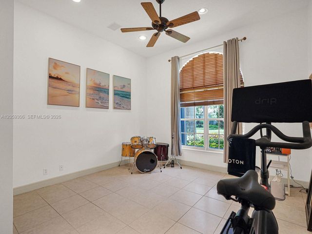 12461 NW 63rd St, Coral Springs, FL 33076