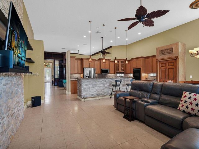 12461 NW 63rd St, Coral Springs, FL 33076
