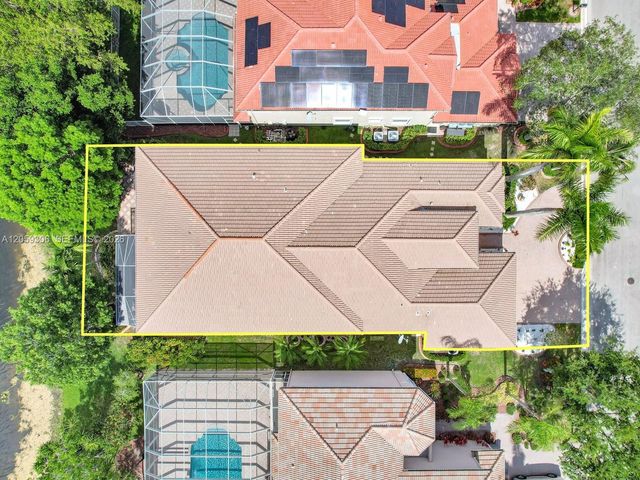 12461 NW 63rd St, Coral Springs, FL 33076