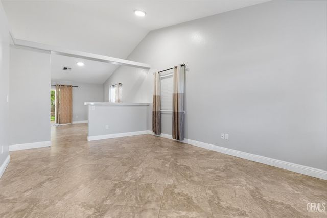 2418 Brazil Avenue, Bakersfield, CA 93313