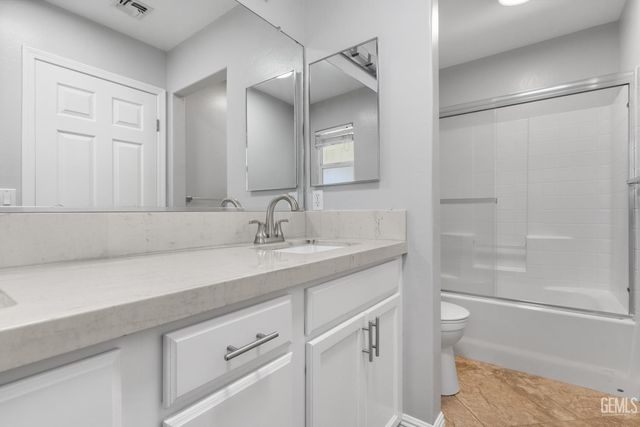 2418 Brazil Avenue, Bakersfield, CA 93313