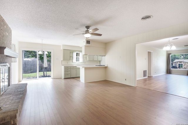 1135 Vanderbilt, San Antonio, TX 78210