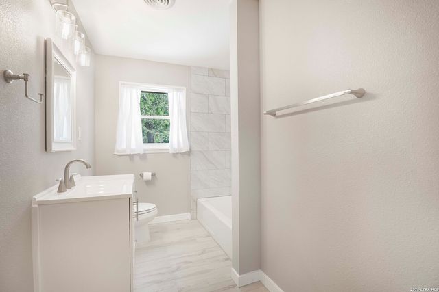 1135 Vanderbilt, San Antonio, TX 78210