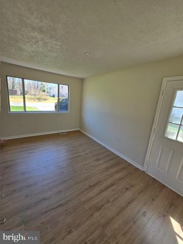 12276 WENDY LN, Waldorf, MD 20601