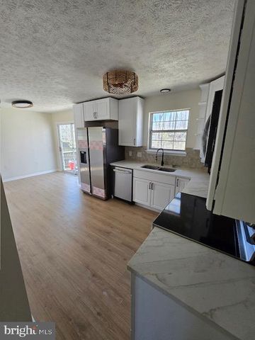12276 WENDY LN, Waldorf, MD 20601