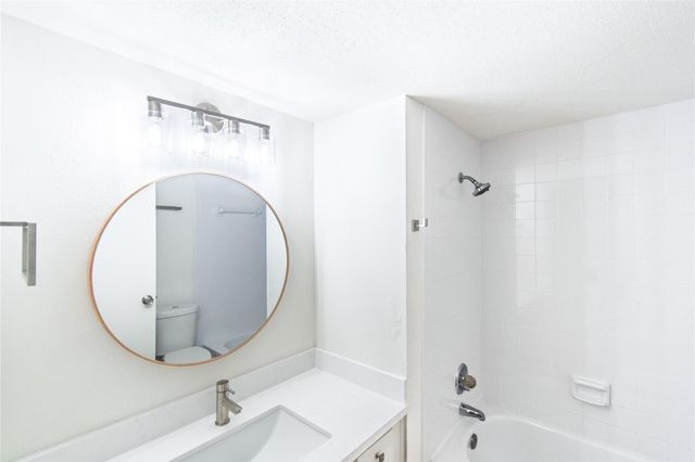 14555 Wunderlich Drive 3505, Houston, TX 77069