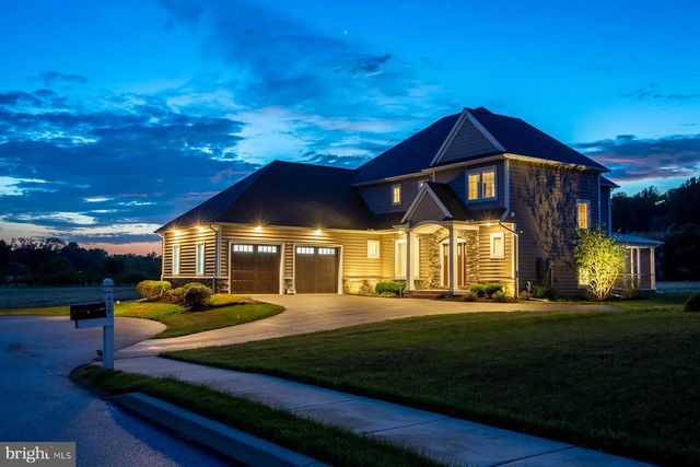 425 E DELP RD, Lancaster, PA 17601
