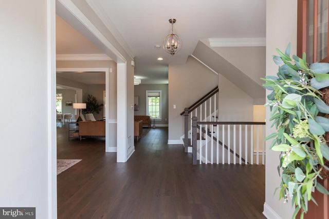 425 E DELP RD, Lancaster, PA 17601