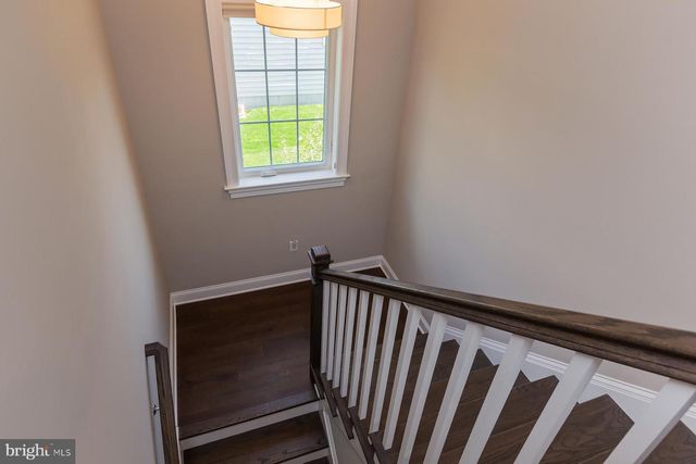 425 E DELP RD, Lancaster, PA 17601