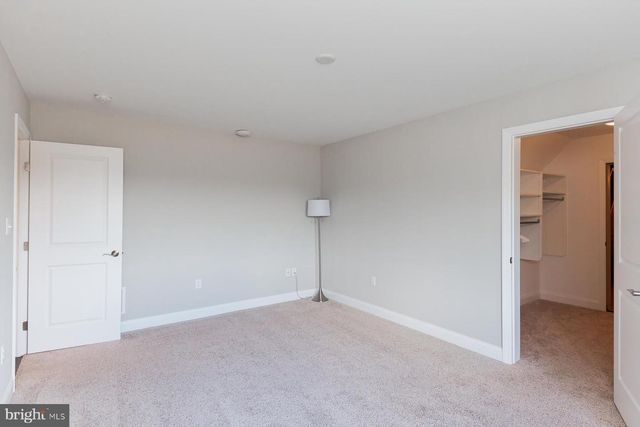 425 E DELP RD, Lancaster, PA 17601