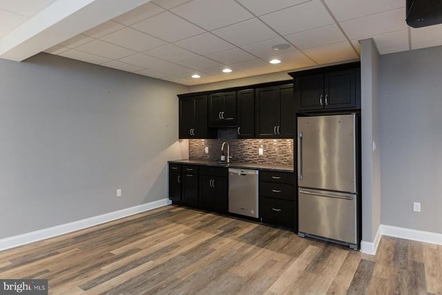 425 E DELP RD, Lancaster, PA 17601