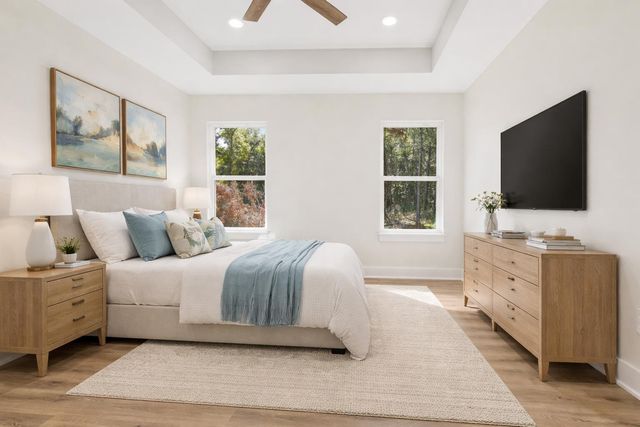 374 S 20th Street, Defuniak Springs, FL 32435