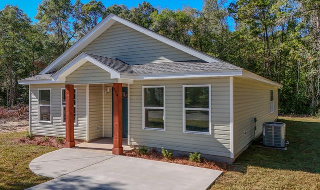 374 S 20th Street, Defuniak Springs, FL 32435