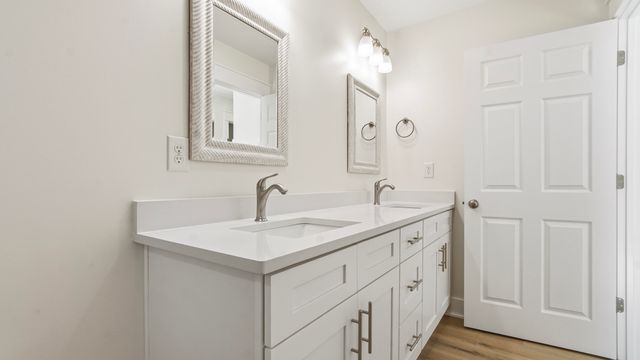 374 S 20th Street, Defuniak Springs, FL 32435