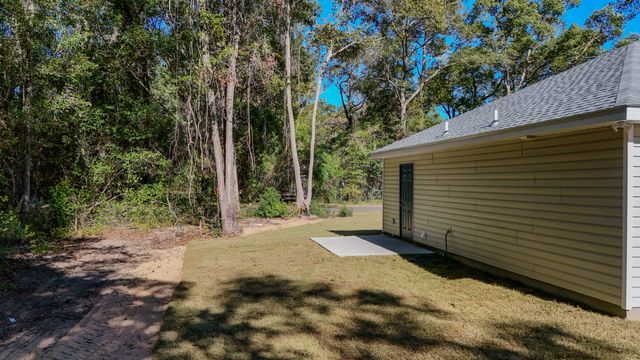 374 S 20th Street, Defuniak Springs, FL 32435