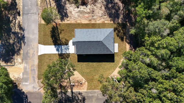 374 S 20th Street, Defuniak Springs, FL 32435