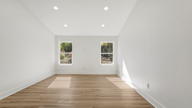 374 S 20th Street, Defuniak Springs, FL 32435