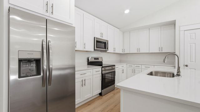 374 S 20th Street, Defuniak Springs, FL 32435