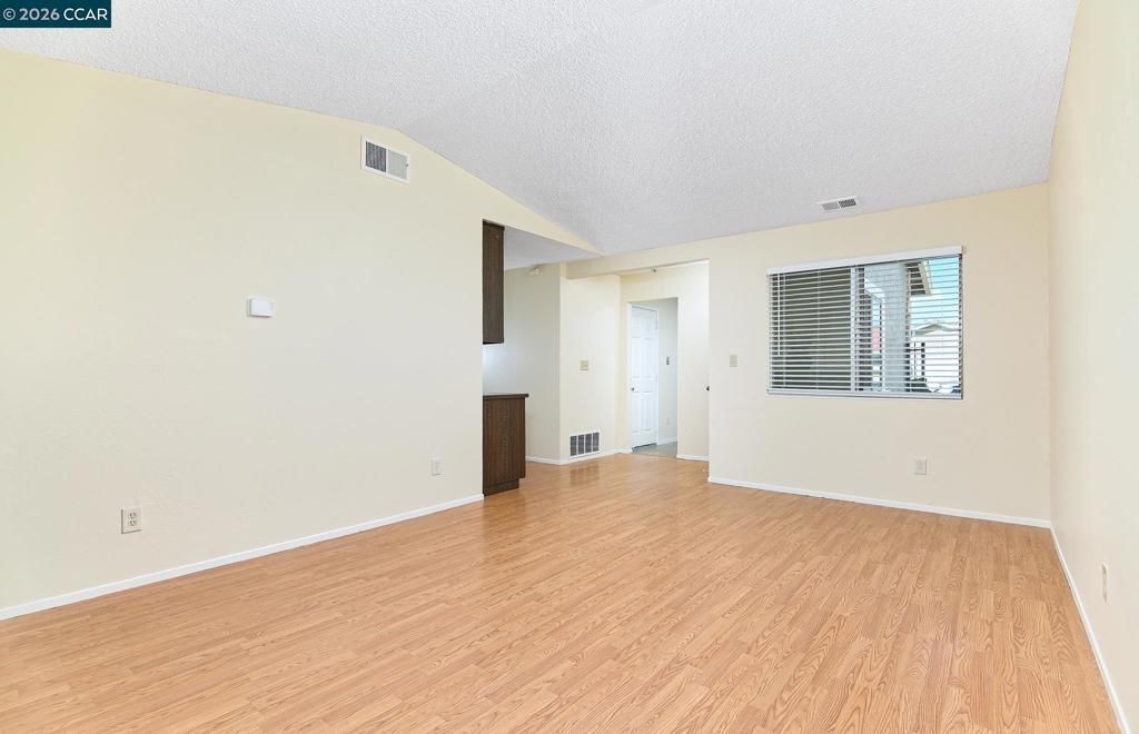 Image 10 of property listing at 3125 Hemlock St, Antioch, CA 94509