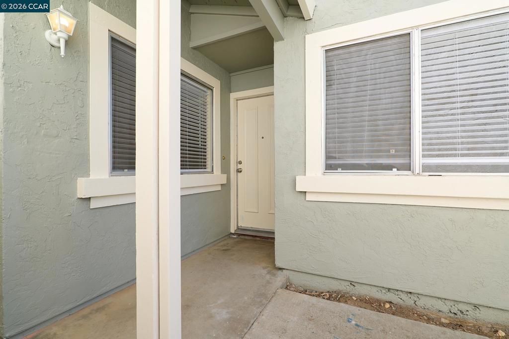Image 2 of property listing at 3125 Hemlock St, Antioch, CA 94509