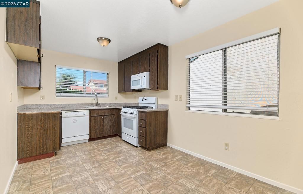 Image 3 of property listing at 3125 Hemlock St, Antioch, CA 94509