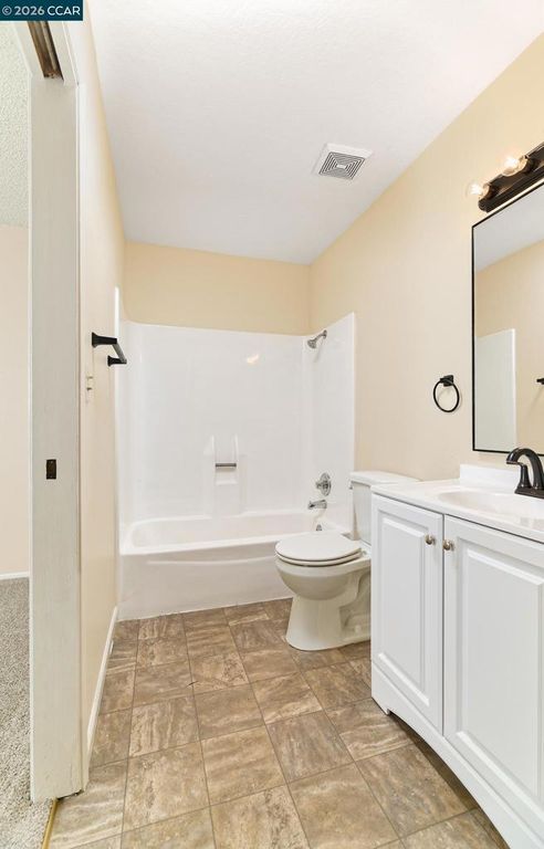 Image 6 of property listing at 3125 Hemlock St, Antioch, CA 94509