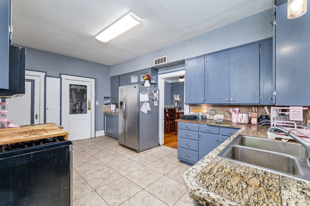 Image 15 of property listing at 2318 Dallas Street, San Angelo, TX 76901