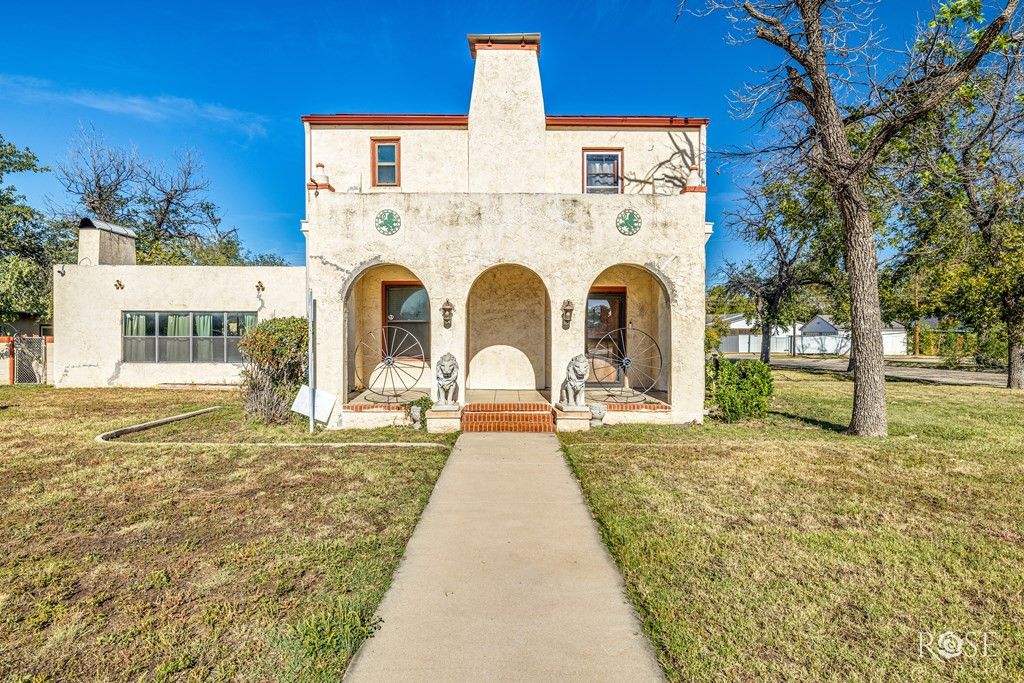 Image 2 of property listing at 2318 Dallas Street, San Angelo, TX 76901