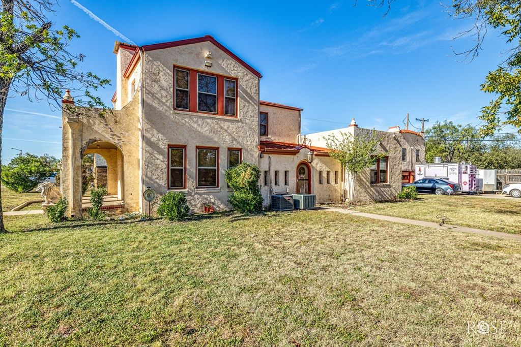 Image 28 of property listing at 2318 Dallas Street, San Angelo, TX 76901