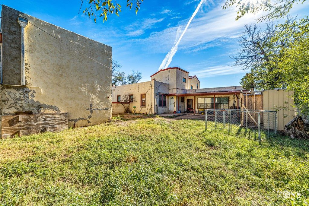 Image 34 of property listing at 2318 Dallas Street, San Angelo, TX 76901